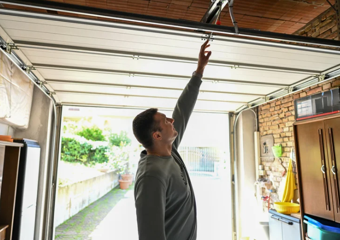 When to Call a Garage Door Pro in Rockford, IL